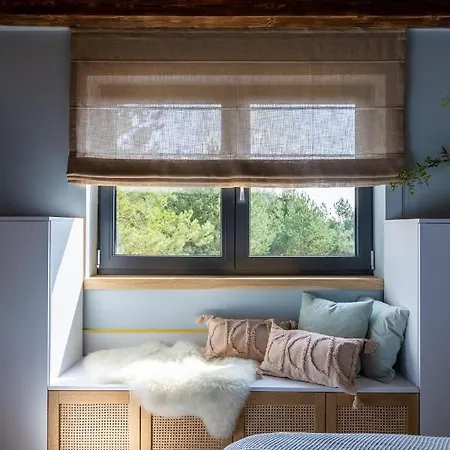 Mazury Lakeside Retreat: Modern With Private Shore Access *