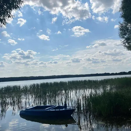 Nowoczesny Dom Nad Jeziorem Zarybinek-mazury Rybno, Z Wlasnym Dostepem Do Linii Brzegowej Oraz Lodka Villa Rybno